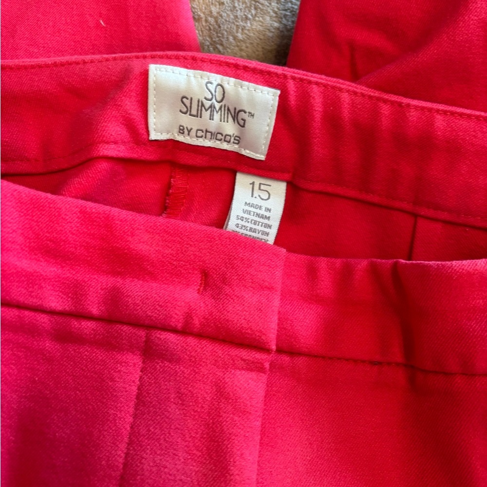Two  Pair of Chico’s So Slimming Pants size 10 (1.5) - Picture 11 of 13